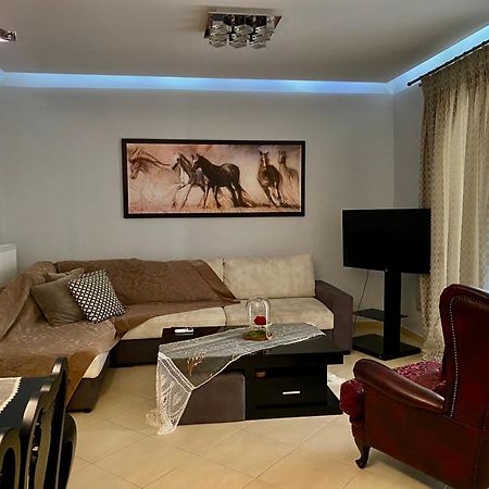 Harmony By The Sea Apartment Халкис Екстериор снимка